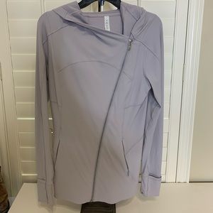 New without tags Lululemon lavender size 10 zip up jacket. Great spring/summer